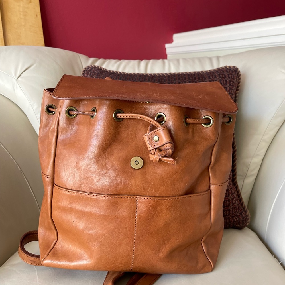 All leather backpack unisex bag. Never worn, in excellent condition